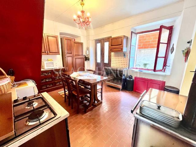 Casa indipendente in vendita a Valdilana BI