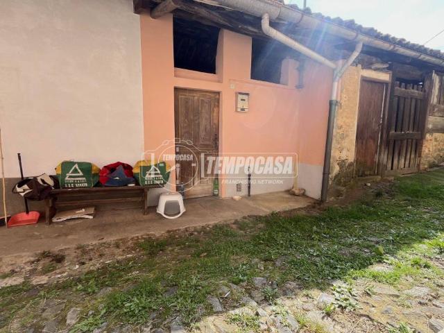 Casa indipendente in vendita a Valdilana BI