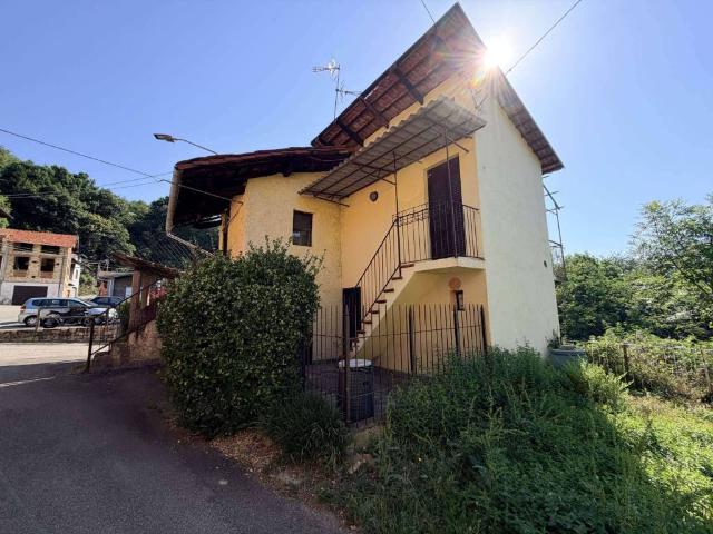 Casa indipendente in vendita a Valdilana BI