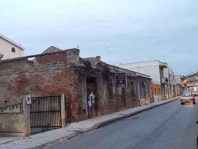 Casa indipendente in vendita a Valdina ME
