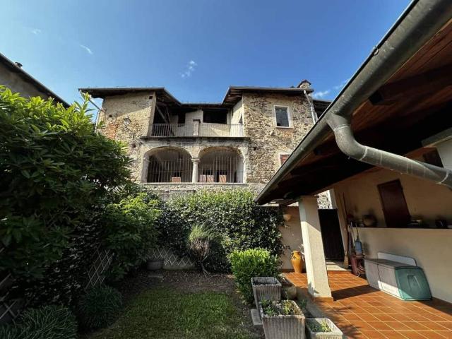 Casa indipendente in vendita a Valduggia VC