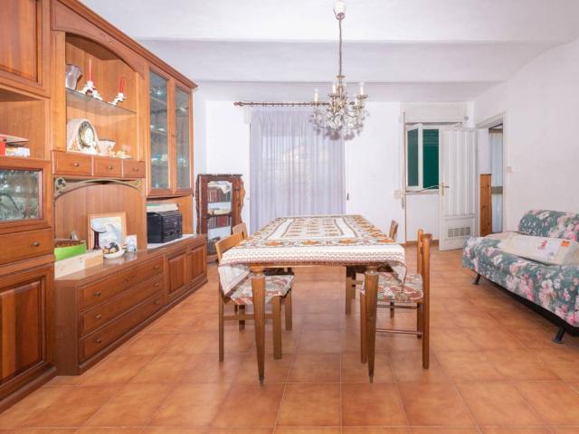 Casa indipendente in vendita a Valenza AL