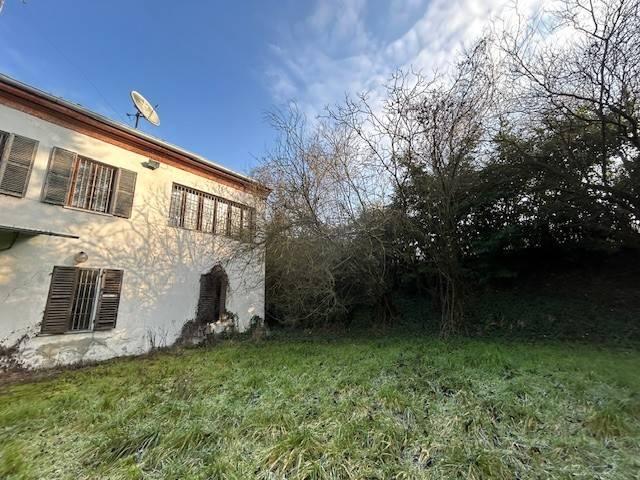 Casa indipendente in vendita a Valenza AL