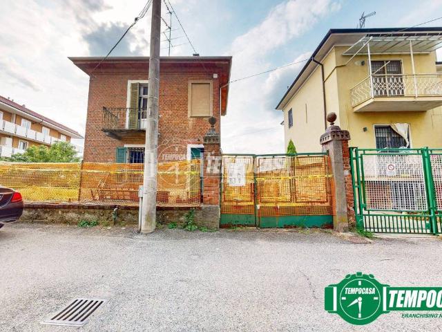 Casa indipendente in vendita a Valenza AL