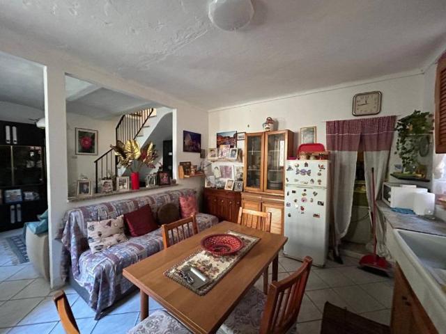 Casa indipendente in vendita a Valenza AL