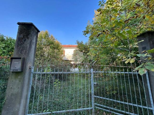Casa indipendente in vendita a Valenza AL