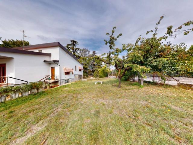 Casa indipendente in vendita a Valenza AL