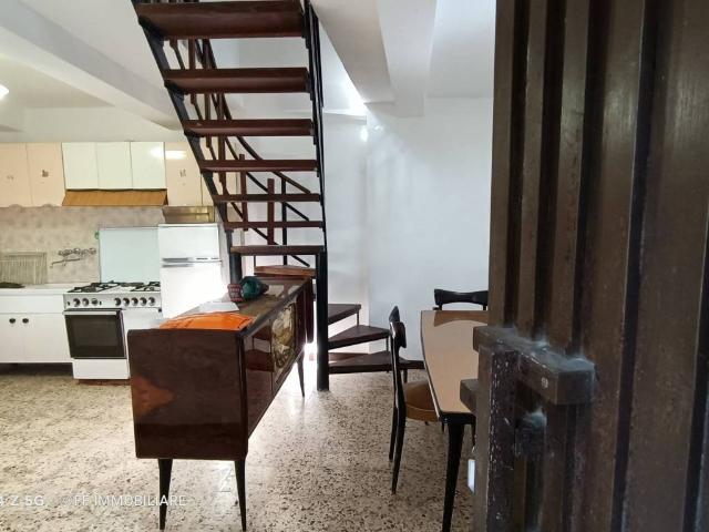 Casa indipendente in vendita a Valfornace MC