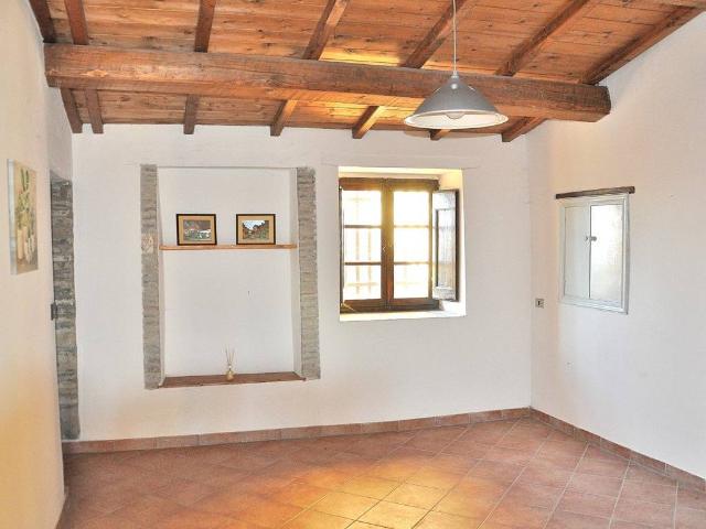 Casa indipendente in vendita a Valfabbrica PG