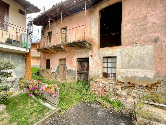 Casa indipendente in vendita a Vallo Torinese TO