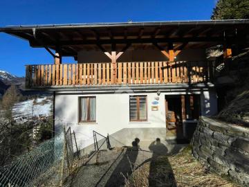 Casa indipendente in vendita a Vallada Agordina BL