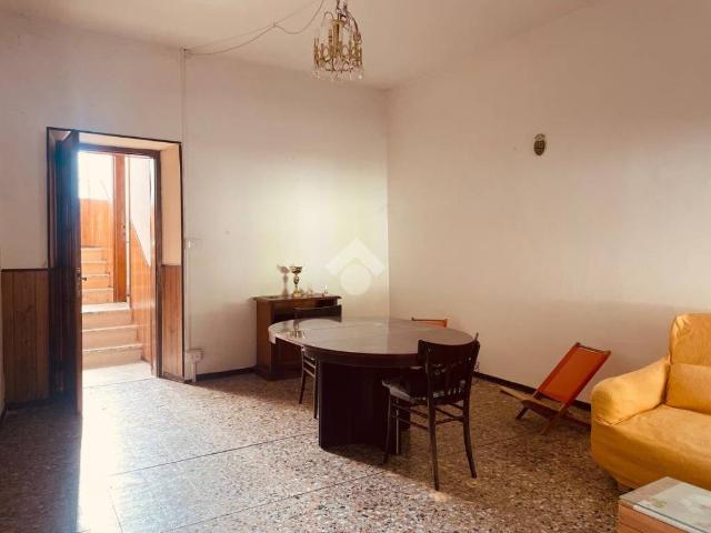 Casa indipendente in vendita a Vallanzengo BI