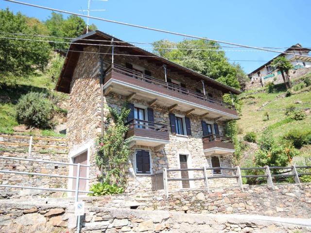 Casa indipendente in vendita a Valle Cannobina VB