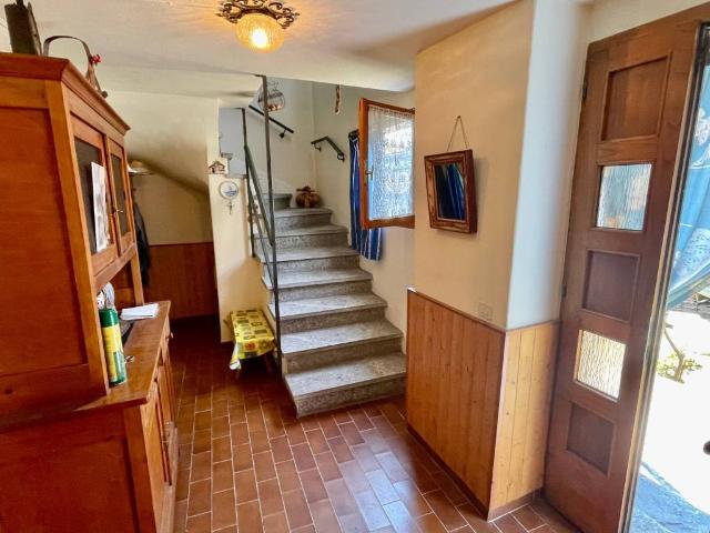 Casa indipendente in vendita a Valle Cannobina VB