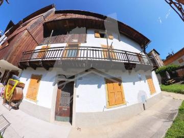 Casa indipendente in vendita a Valle di Cadore BL