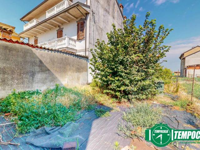 Casa indipendente in vendita a Valle Lomellina PV