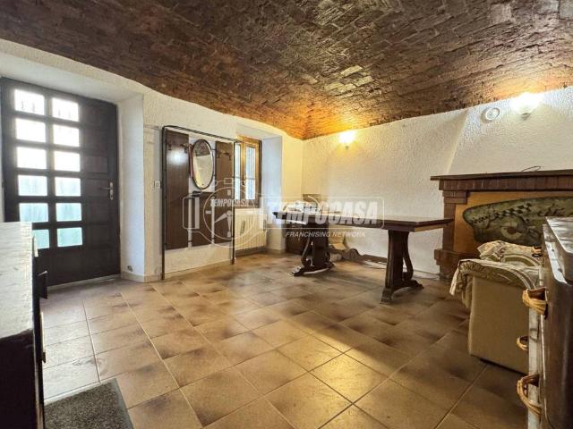 Casa indipendente in vendita a Valle San Nicolao BI