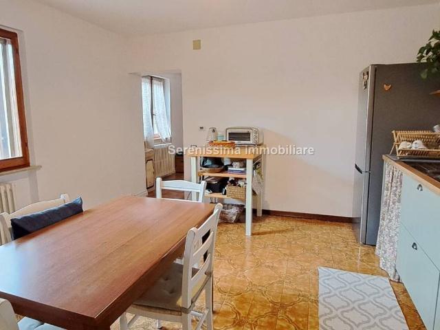 Casa indipendente in vendita a Vallefoglia PU