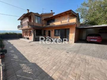 Casa indipendente in vendita a Vallefoglia PU