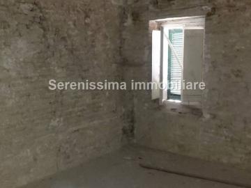 Casa indipendente in vendita a Vallefoglia PU