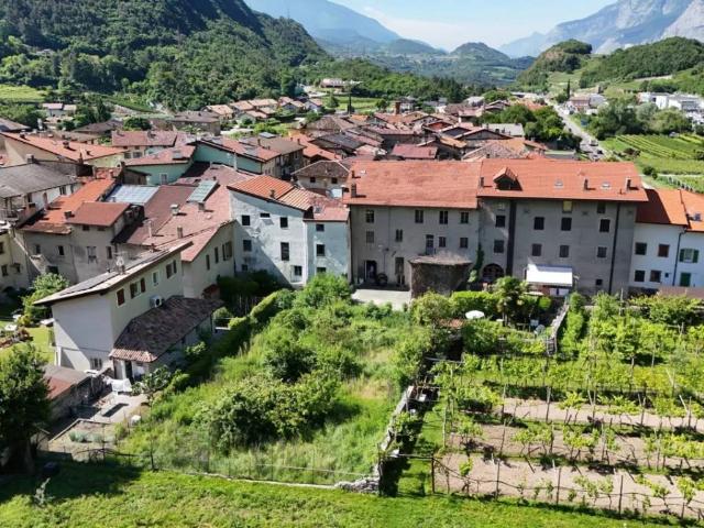 Casa indipendente in vendita a Vallelaghi TN