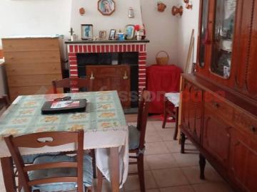 Casa indipendente in vendita a Vallinfreda RM