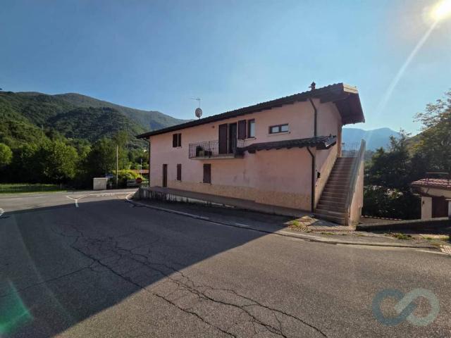 Casa indipendente in vendita a Vallio Terme BS