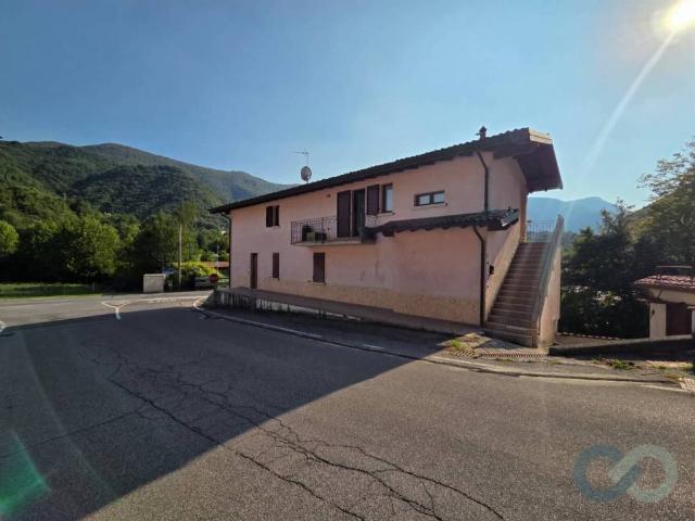 Casa indipendente in vendita a Vallio Terme