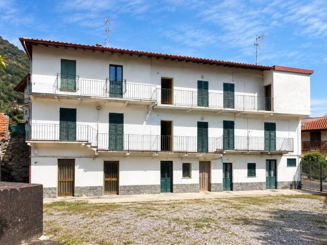 Casa indipendente in vendita a Valmadrera LC