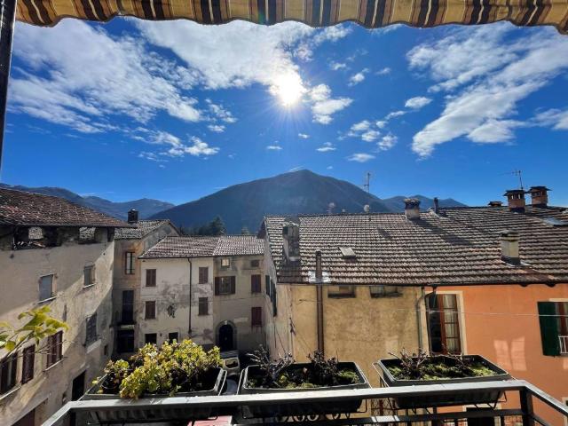 Casa indipendente in vendita a Valsolda CO