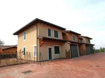 Casa indipendente in vendita a Valsamoggia BO