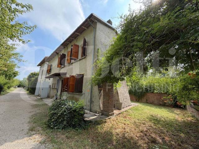 Casa indipendente in vendita a Valsamoggia BO
