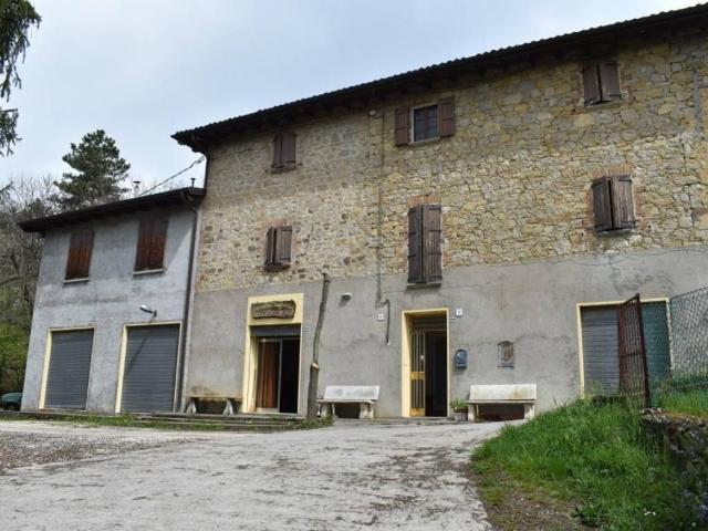 Casa indipendente in vendita a Valsamoggia BO