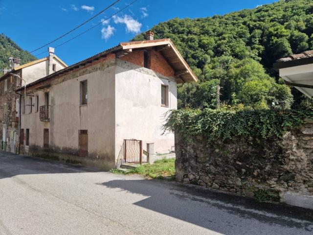 Casa indipendente in vendita a Valstrona VB