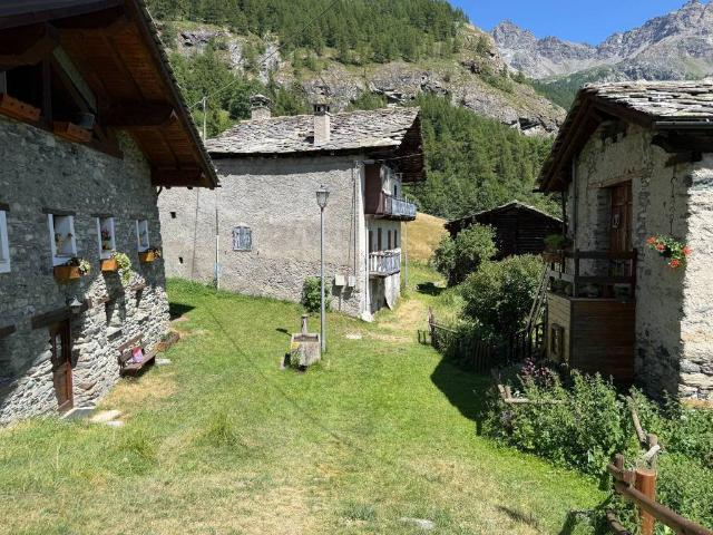 Casa indipendente in vendita a Valtournenche AO