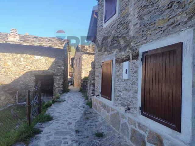 Casa indipendente in vendita a Valvarrone LC