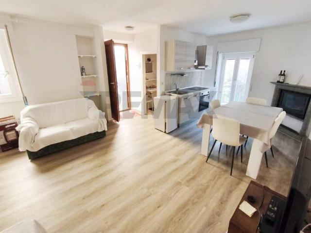 Casa indipendente in vendita a Valvarrone LC