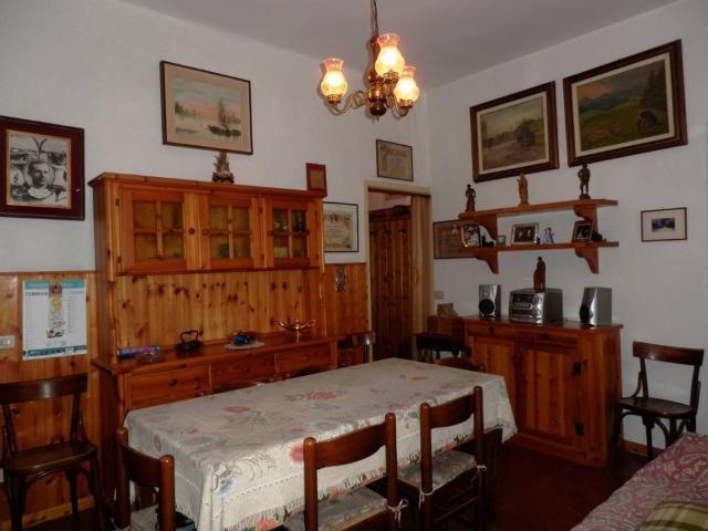 Casa indipendente in vendita a Vanzago MI
