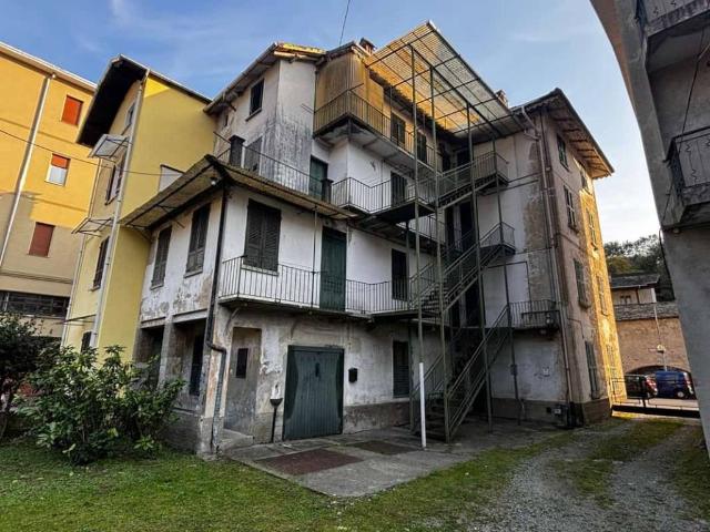Casa indipendente in vendita a Varallo VC