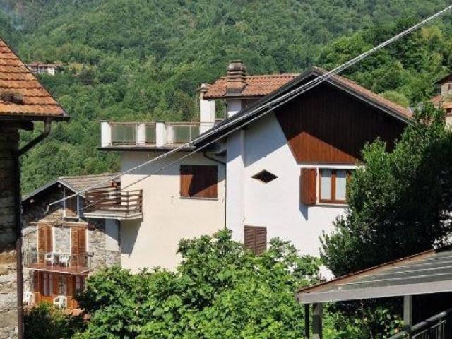 Casa indipendente in vendita a Varallo VC