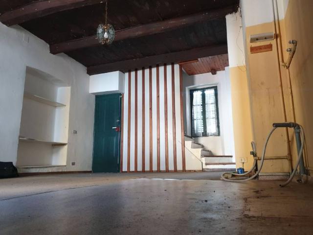 Casa indipendente in vendita a Varallo VC