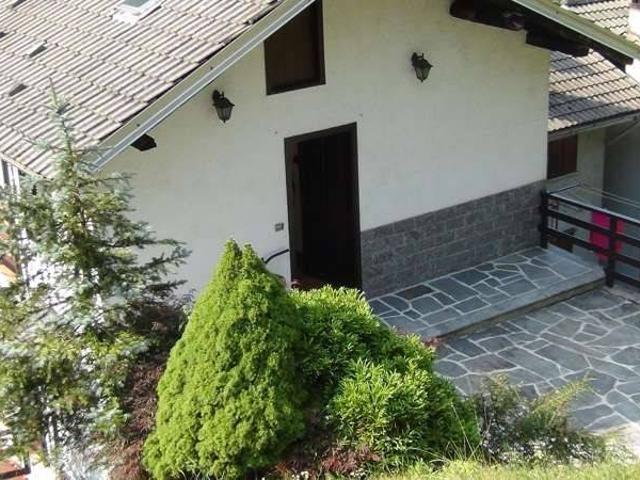 Casa indipendente in vendita a Varallo VC