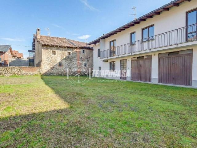 Casa indipendente in vendita a Varallo Pombia NO