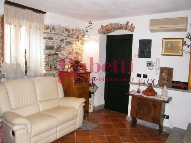 Casa indipendente in vendita a Varazze