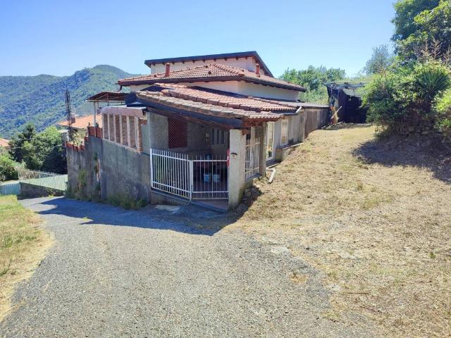 Casa indipendente in vendita a Varazze SV