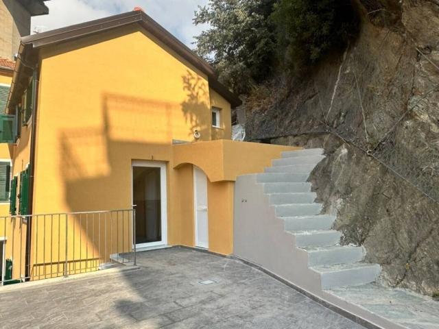 Casa indipendente in vendita a Varazze SV