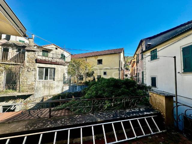 Casa indipendente in vendita a Varese Ligure via della Chiesa