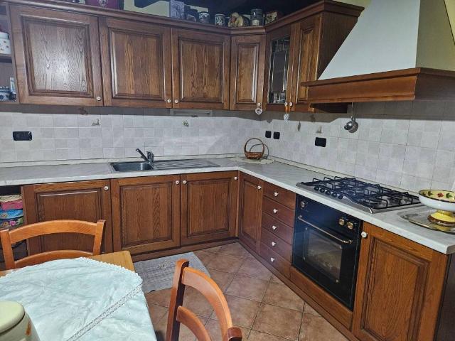 Casa indipendente in vendita a Varese Ligure SP