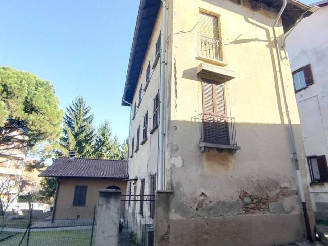 Casa indipendente in vendita a Varese VA