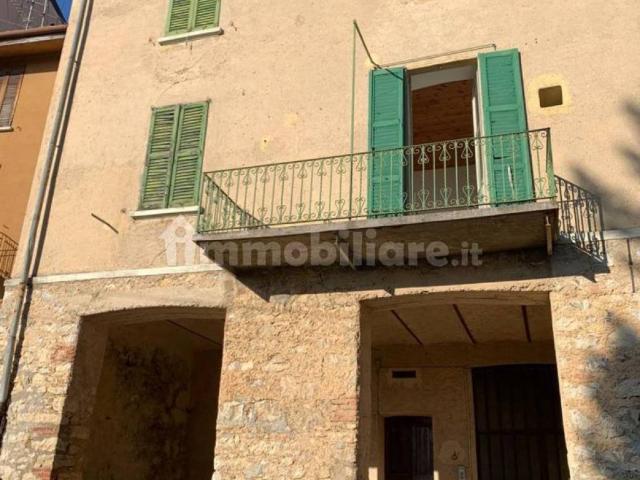 Casa indipendente in vendita a Varese VA